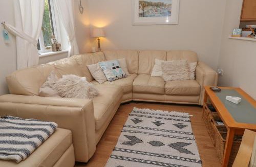 Falmouth House | Experience Albert's Den: 4-Star Family and Pet-Friendly Stay