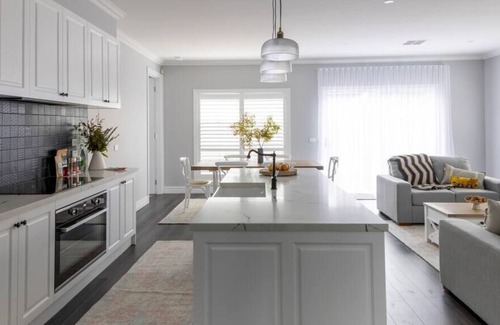 Trentham House | ALBERT TOWNIE - YOUR TRENTHAM TOWNHOUSE