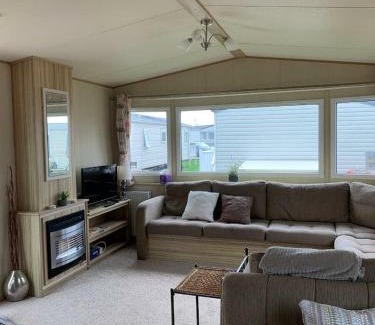 Seasalter House | Alberta Holiday Park - Holiday Accommodation 16770