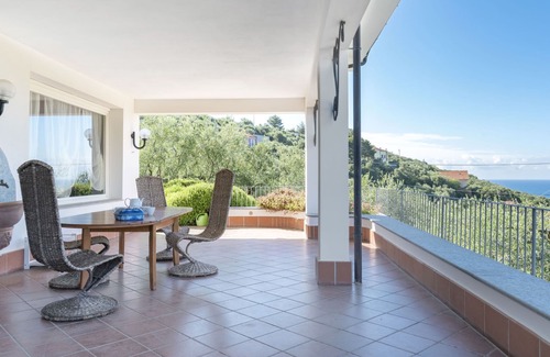 Monade Santa Lucia Apartment | Alberto A by Interhome