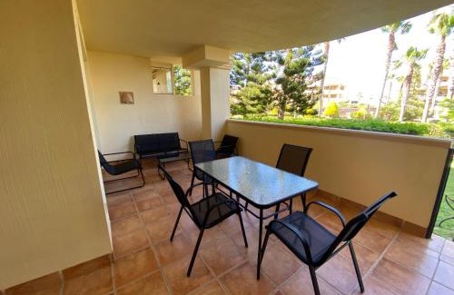 Roquetas de Mar Apartment | Beautiful Alberto Villa Romana: Oceanfront & Family-Friendly