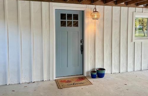 Albertville Apartment | Historic Albertville Retreat: Pet & Child Friendly Stay