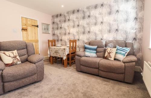 Battle House | Unforgettable Ocean Views at Albies End - 4-Star Retreat