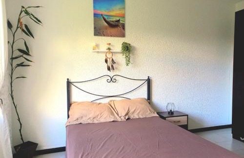 Albion House | Albion Paradise: Family-Friendly Stay with Pool Access