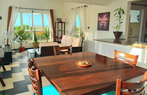 Albion House | Albion Paradise: Family-Friendly Stay with Pool Access