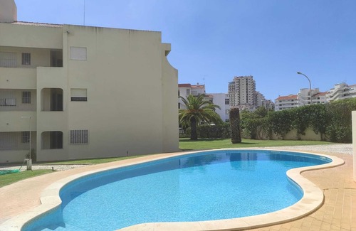 Montechoro Apartment | Albufeira Apartment: Guest Rated 9.6 with Oceanfront Pool