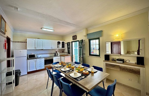 Urbanizacao dos Calicos Villa | Relaxing Albufeira Villa with Private Pool & Spa Amenities