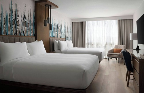 Albuquerque Hotel | Elegant Albuquerque Marriott Pyramid North with Pool & Spa