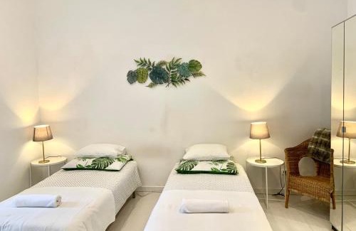 Santo Amaro Apartment | Inviting Alcântara Studio 15: Pet and Child Friendly Retreat