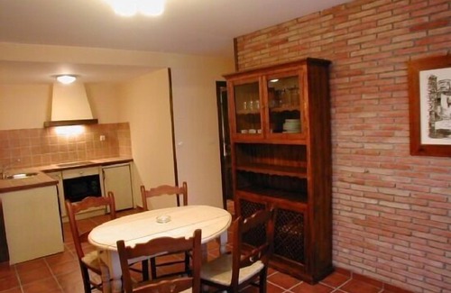 Gavin Cottage | Cozy Alcaire House with Kitchen for 4 Guests