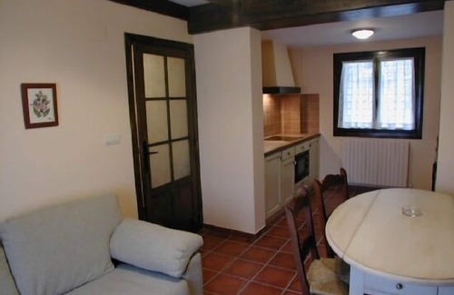 Gavin Cottage | Cozy Alcaire House: Ideal Retreat for 6 Guests