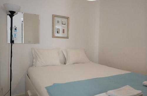 Santo Amaro Apartment | Serene Alcantara Retreat in Lisbon, Perfect for Families
