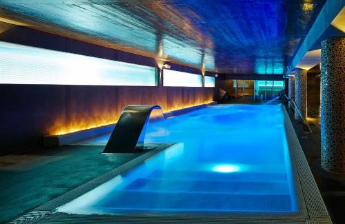 Vila Real Santo Antonio Hotel | Elegant Alcazar Hotel & SPA with Oceanfront Pool Access