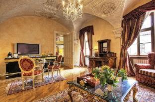 Mala Strana Hotel | Elegant Alchymist Grand Hotel: Spa & Pool Amenities Await