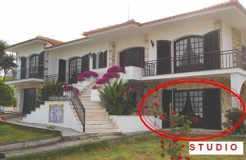 Alcobaca Apartment | Discover Alcobaça: Oceanfront Stay Near Praia S. Martinho