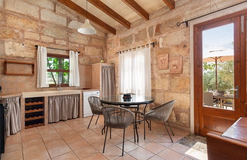Santa Margalida Villa | ALCUDIOLA - Villa with Private Pool & Free WiFi in Santa Margarita