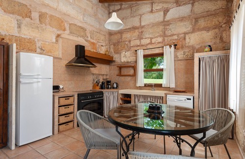 Santa Margalida Villa | ALCUDIOLA - Villa with Private Pool & Free WiFi in Santa Margarita