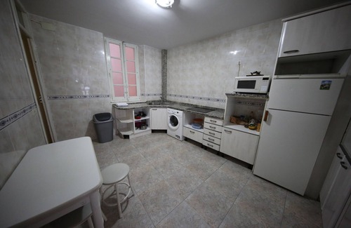 Leon City Centre House | Relax at Alda Centro León: Spa, Breakfast & Family-Friendly