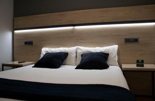 Zaragoza Old Town Hotel | Budget-Friendly Stay at Alda Centro Zaragoza with Key Amenities