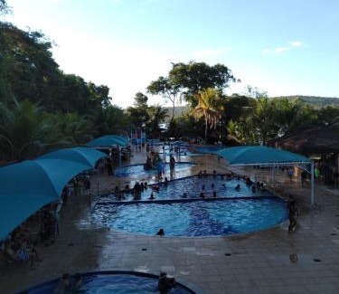 Caldas Novas Apartment | Comfortable Stay at Aldeia do Lago with Pool & Kitchen