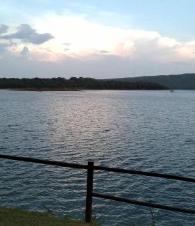 Caldas Novas Apartment | Comfortable Stay at Aldeia do Lago with Pool & Kitchen