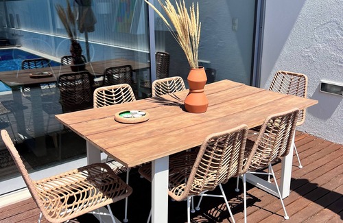 Caixas Villa | Experience Aldeia do Meco: Beachfront Bliss near Lisbon