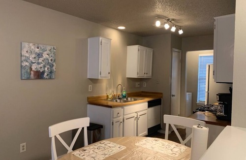 North Star House | Family-Friendly Alderbrook Place with Free Pet Stays