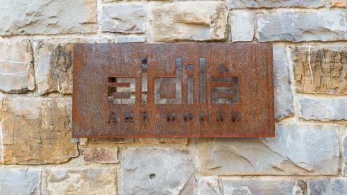 Brda House | Artistic Retreat at Aldilà: 4-Star Rooms with Hot Tub