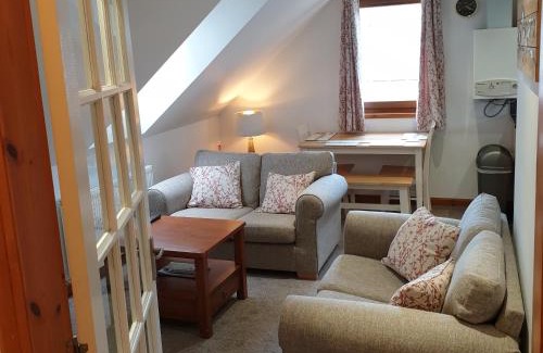 Dingwall Apartment | Explore Aldo's Place: 4-Star Family-Friendly Retreat
