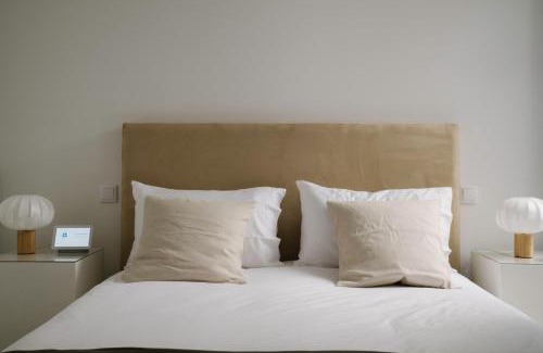 Vilarinha Apartment | Highly Rated Aldoar House: Ideal for Family Getaways