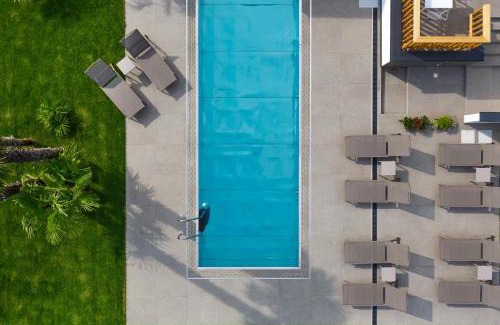 Arco House | Explore ALEA - Garda Lake Suite with Oceanfront Pool Views