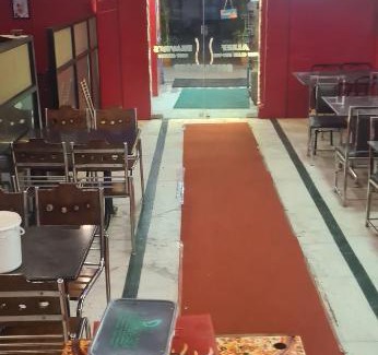 Ilaiyankudi Hotel | Family-Friendly Aleef Lodge with Breakfast Included