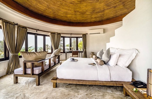 Pak Nam Pran Hotel | Indulge at Aleenta Hua Hin Resort & Spa - 5-Star Escape