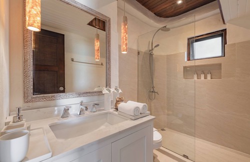 Pak Nam Pran Hotel | Indulge at Aleenta Hua Hin Resort & Spa - 5-Star Escape