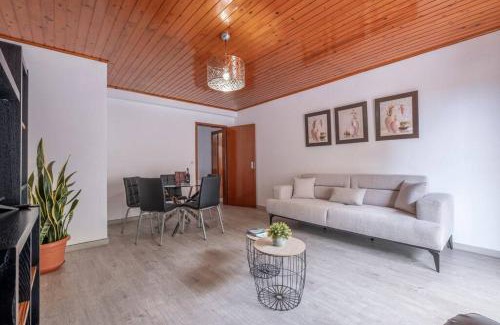 Estrela da Calheta Apartment | Guest Rated: Alegria's Apartment by GALMI, Score 9/10
