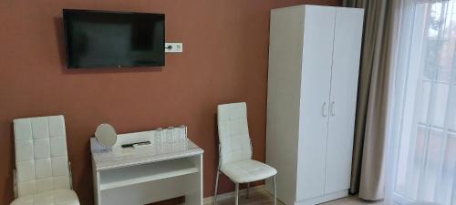 Gotse Delchev Hotel | ALEKSANDAR - guest rooms