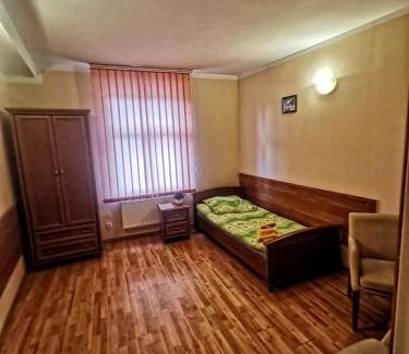 Radruz Bed & Breakfast | Pet-Friendly Stay at Aleksandrówka with Top Amenities