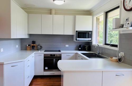 Blackheath House | Alencon: Home with 2 Fireplaces in a Scenic Bush Setting