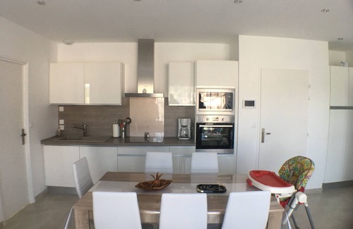 Saint-Julien-les-Rosiers Villa | Peaceful Ales Cevennes Villa: Family-Friendly Retreat