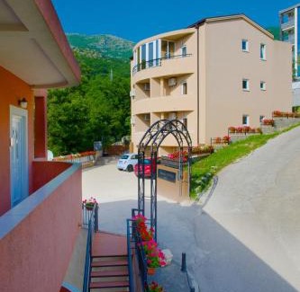 Przno Apartment | Top-Rated Alessandra Apartments with Ocean Views