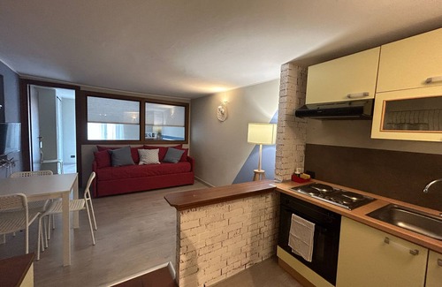 Citta Bassa Apartment | Discover Alessandro 82: Cozy Haven in Bergamo