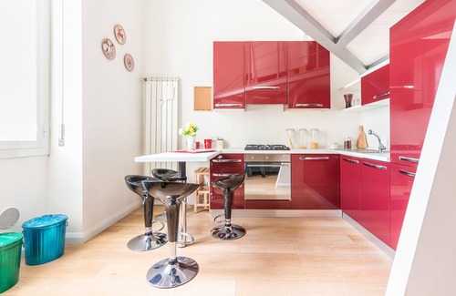 Porta Romana Apartment | Comfortable Alessia's Flat Near Porta Romana M3