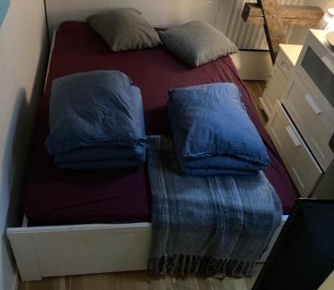 Alesund House | Cozy Ålesund Downtown Loft with Shared Bathroom Amenities