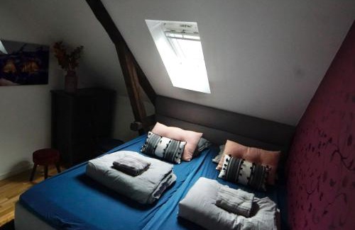 Alesund House | Cozy Ålesund Downtown Loft with Shared Bathroom Amenities