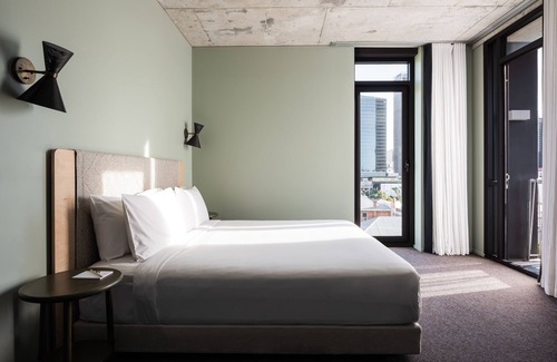 Perth Hotel | Elegant Alex Hotel: Ocean View, Spa & Guest Rated 9.4