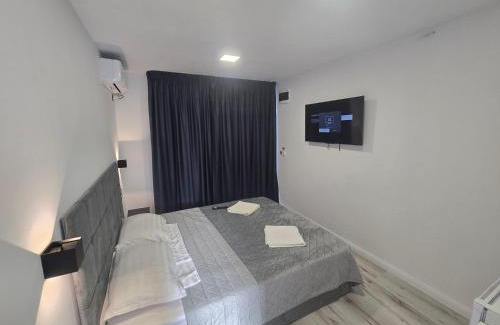 Bucharest Apartment | Pet-Friendly Alex Residence: Oceanfront Bliss Awaits You