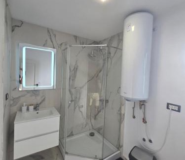 Bucharest Apartment | Pet-Friendly Alex Residence: Oceanfront Bliss Awaits You