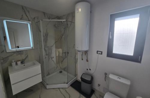 Bucharest Apartment | Pet-Friendly Alex Residence: Oceanfront Bliss Awaits You