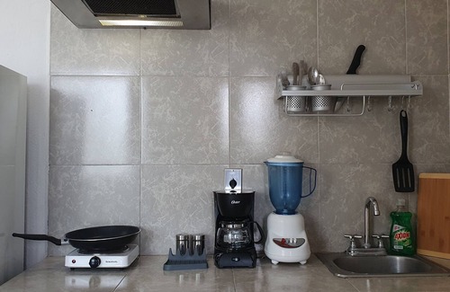 La Cruz Apartment | Cozy Alexa Room with Kitchen and Spa Amenities