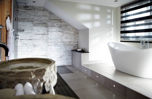 Crawley Down Hotel | Relaxing Retreat at Alexander House and Utopia Spa